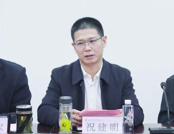 完美（中国）官方总经理兼科协副主席祝建明在会上讲话.jpg